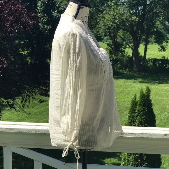 🌸 DKNY Off White Loose Fitting Blouse - Picture 3 of 8